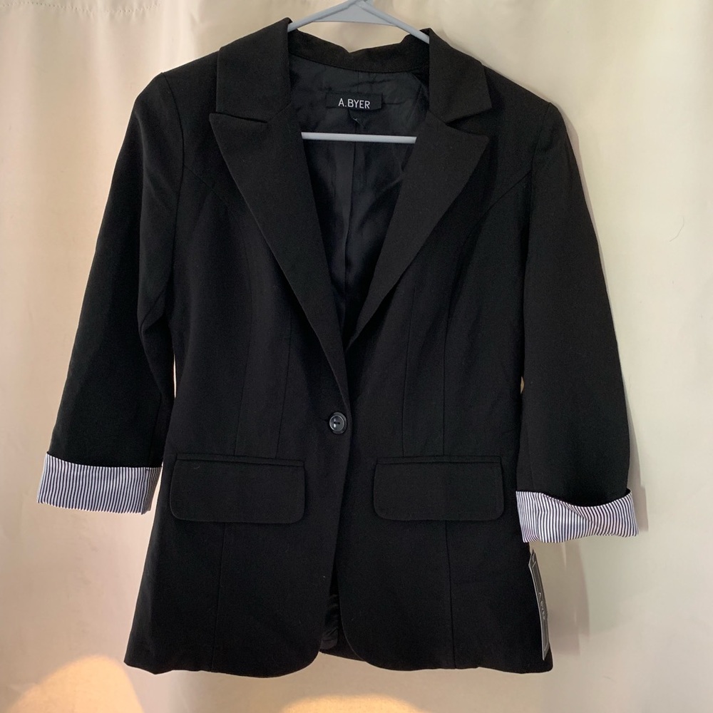 NWT One button blazer